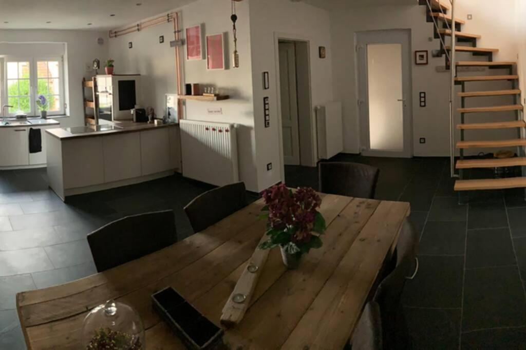 Hier Steckt Liebe Drin ! Apartment Dormagen Exterior foto